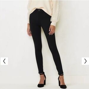 NWT Tinsel Size 30 Women’s Black Skinny Pants Brand New Comfortable